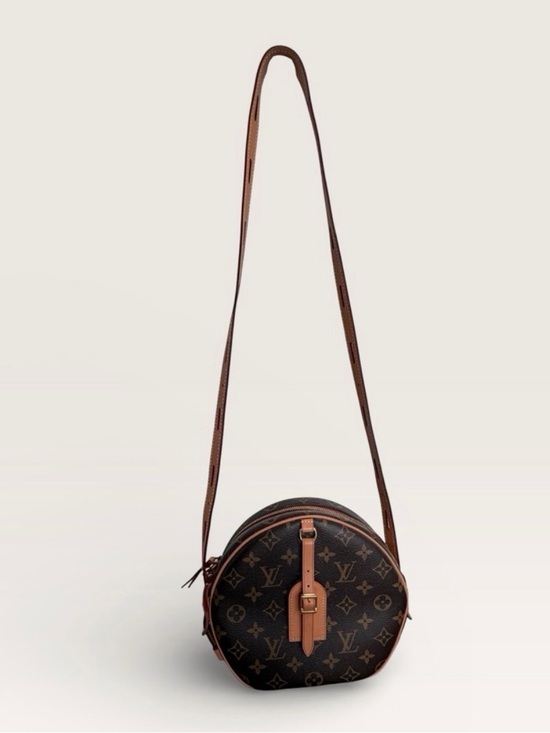 louis vuitton boite chapeau souple backpack Reverse Monogram Canvas Exterior Handle Creased Louis Vuitton Boite Chapeau Souple